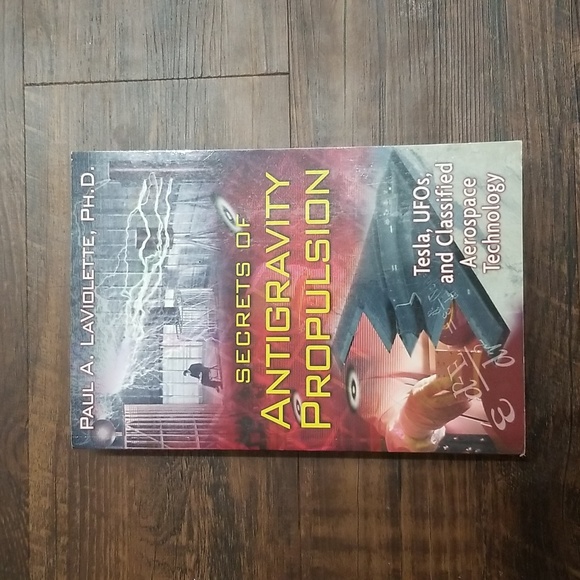 Secrets of Antigravity Propulsion: Tesla, Ufos, and Classified Aerospace: Used - Picture 1 of 6